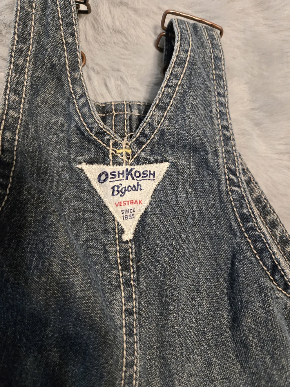 OshKosh B'gosh Medium Wash Carpenter Overalls